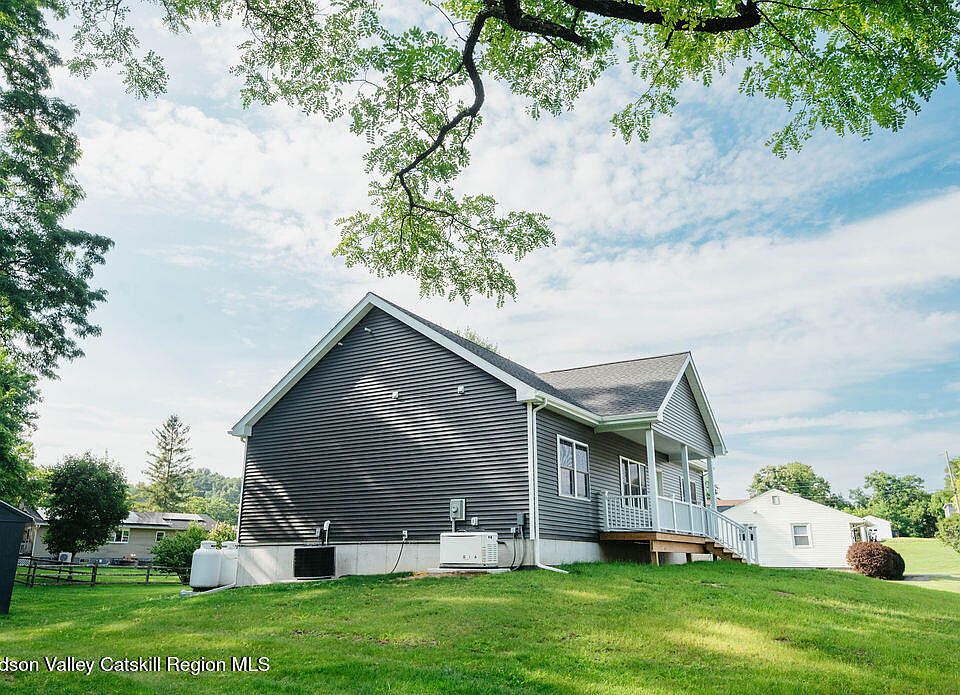 1st image of 315 4th Avenue