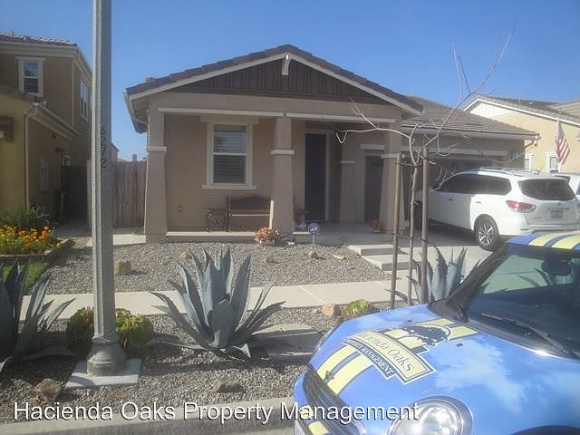 1st image of 811 W Dante Dr