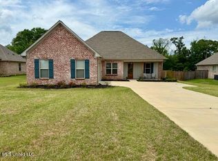 182 Catherine Blvd, Clinton, MS 39056