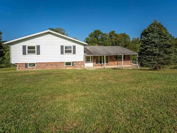 48 Nuce Ln, Morgantown, WV 26508