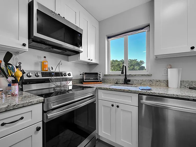 203 Lake Carol Dr — Photo 14