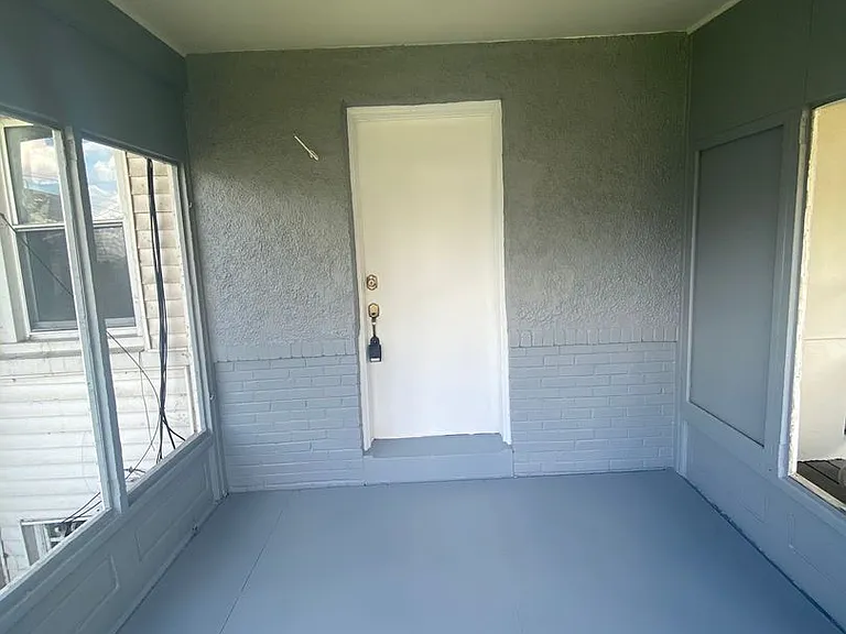 702 Copley Rd — Photo 6
