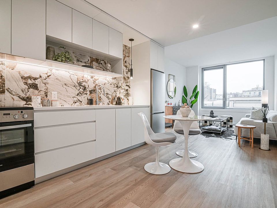 1st image of 957 Atlantic Ave #201
