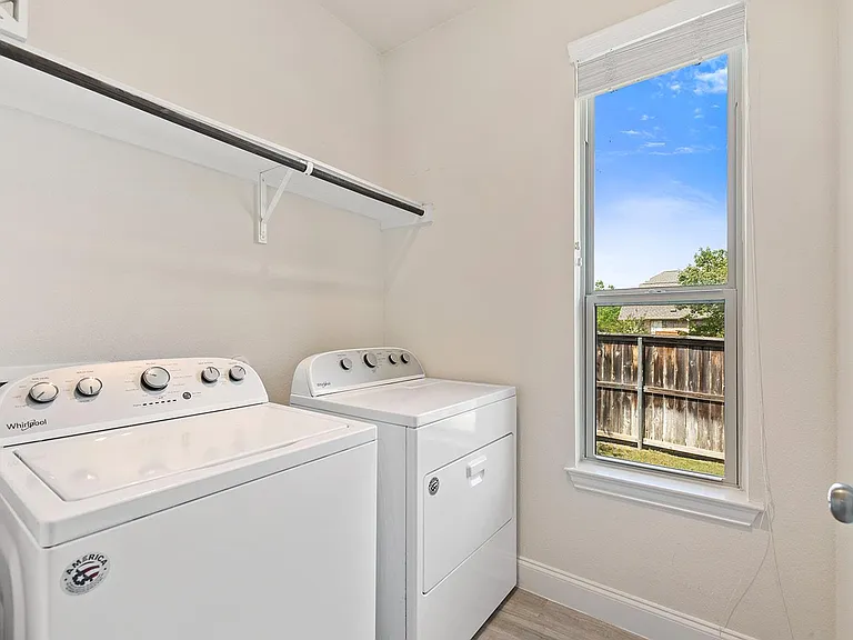 2517 Auburn Chestnut Ln — Photo 18