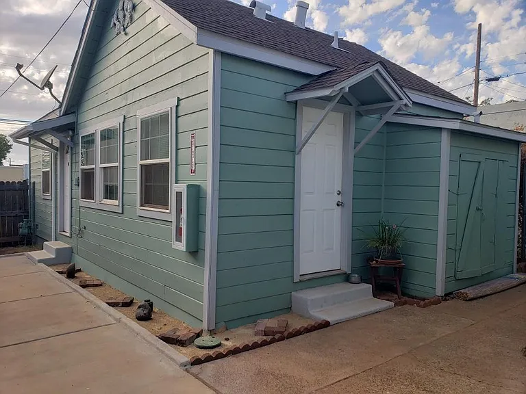 3025 Myers St — Photo 12