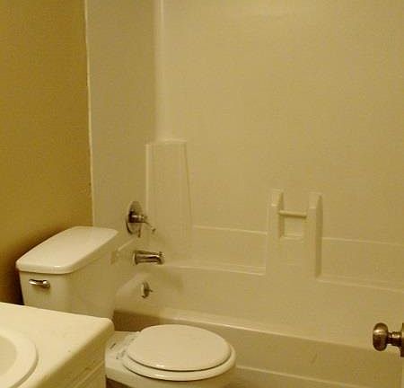 4th image of 3202 Village Dr SW APT A