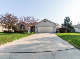 834 E Gile Cir, De Pere, WI 54115