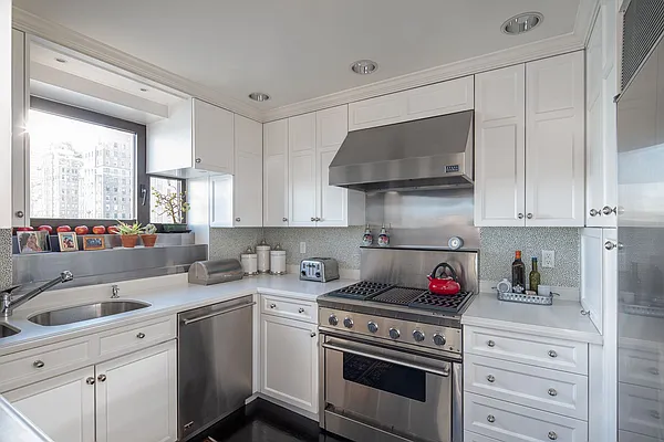 Sold by Compass | media 4