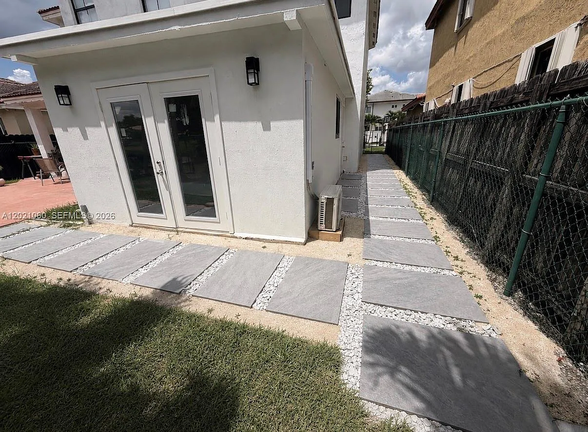 Miller Lake Homes — Photo 2