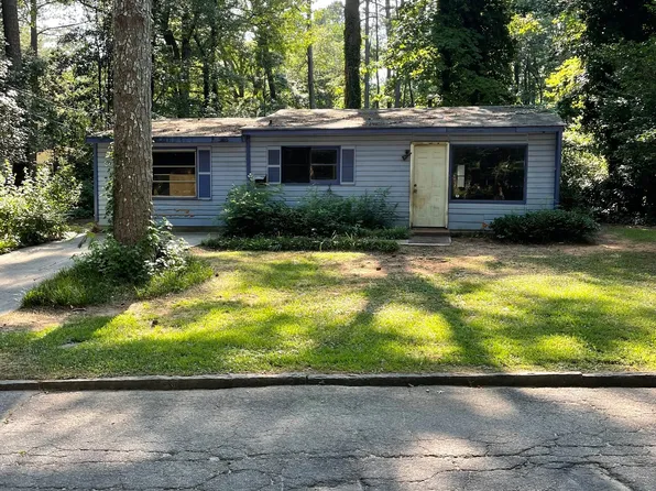 3283 Pebble Dr, East Pt, GA 30344