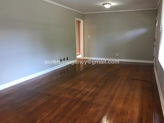 Den/Living Room