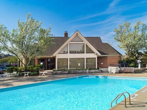 1333 Brookview Cir Unit 1333, Pickerington, OH 43147