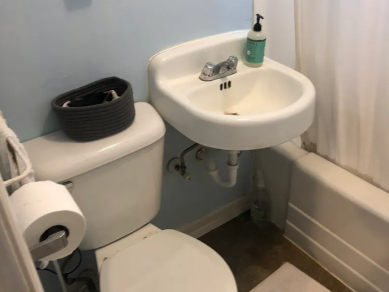 5400 Meridian Ave N #101 — Photo 9