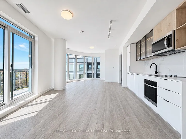 1185 Dupont St #1019 — Photo 6