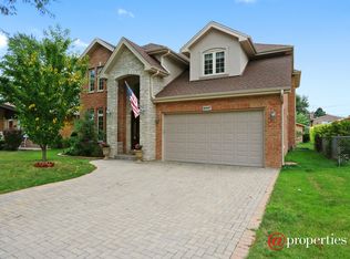 8447 W Normal Ave, Niles, IL 60714