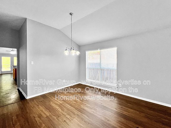 5th image of 1035 Port Boliver Dr