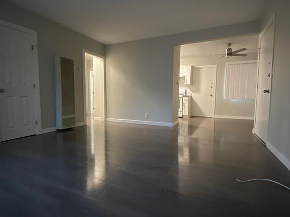 3rd image of 1223 Anaheim St #1249.5