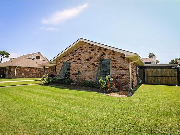 2nd image of 3328 Grandlake Blvd