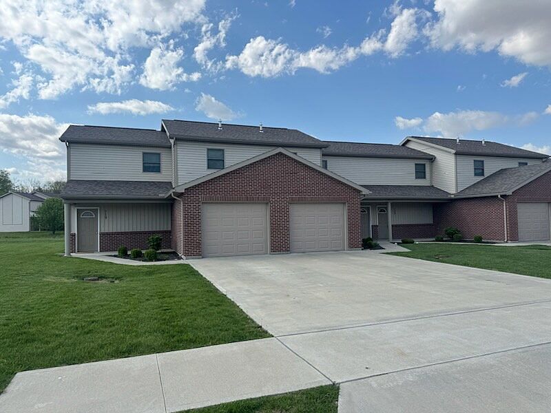 1st image of 729 Meadow Glen Ave