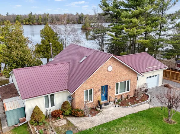 4909 Alex McLean Ln, South Frontenac, ON K0H 1H0