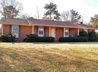 651 Wildwood Cir, Taylorsville, NC 28681