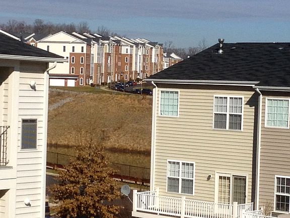 3rd image of 2318 Margraf Cir