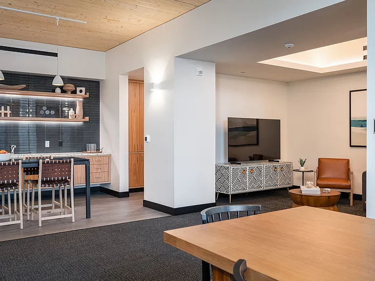 Crosswood | Lounge