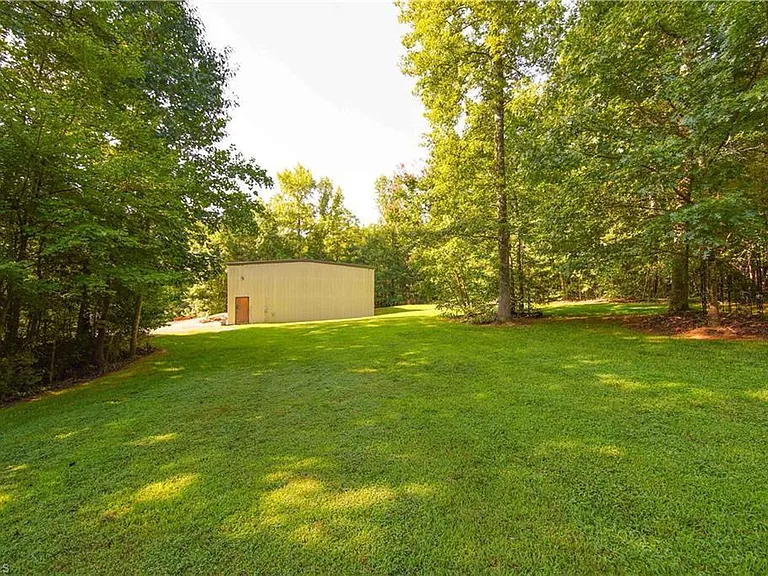290 Gleason Ln — Photo 7