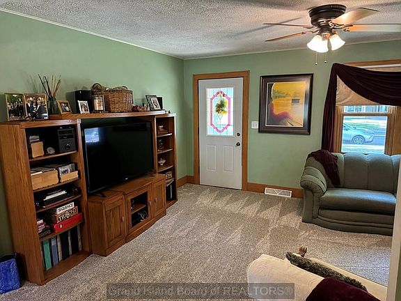 3rd image of 2417 W Koenig St