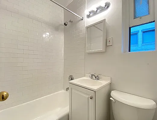 Rented by REAL New York | media 5