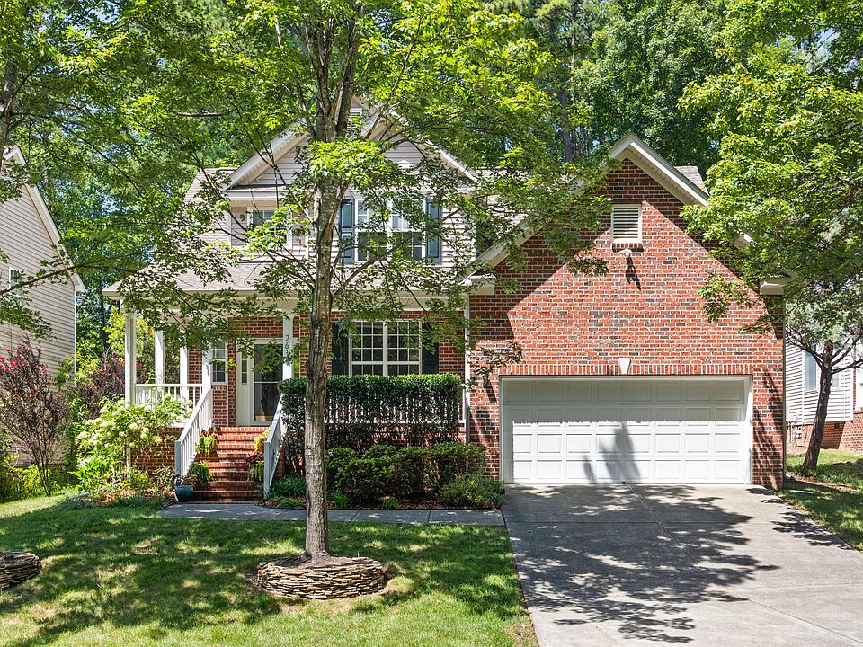 1st image of 2614 Oleander Dr