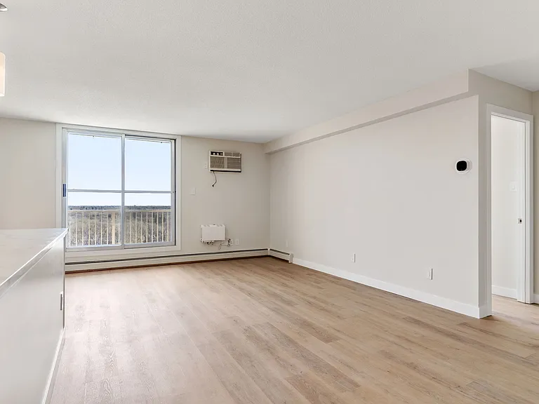 2720 College Ave — Photo 94