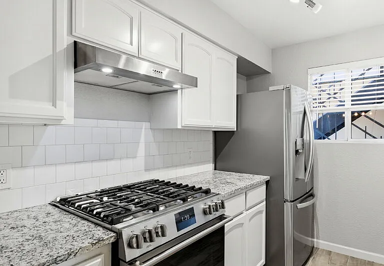 2233 E Highland Ave #134 — Photo 9