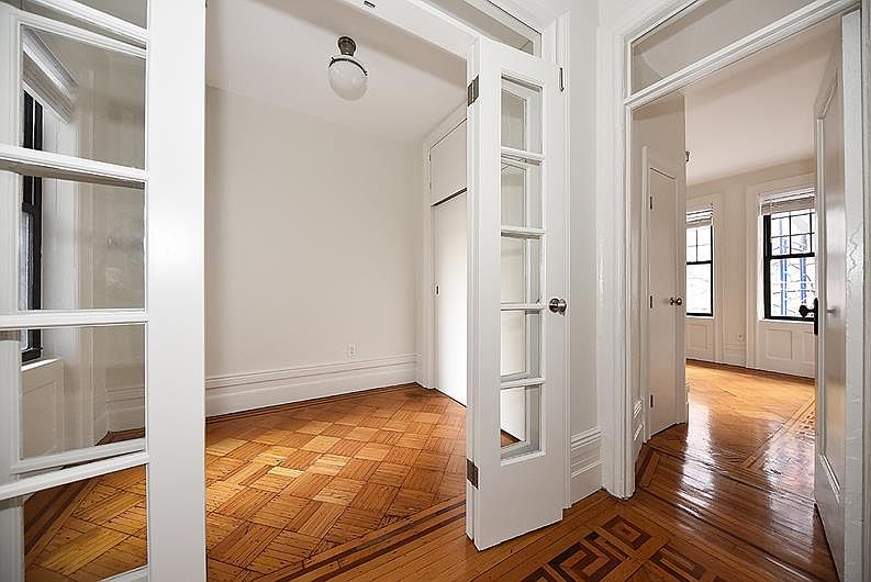 1st image of 149 W 12th St APT 4-1