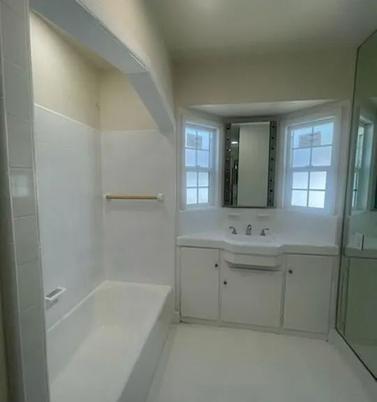 9029 Wildwood Ave — Photo 5