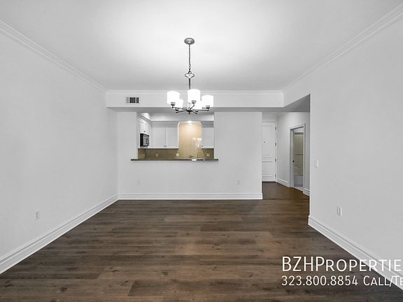 2nd image of 1050 1/2 S Holt Ave #203