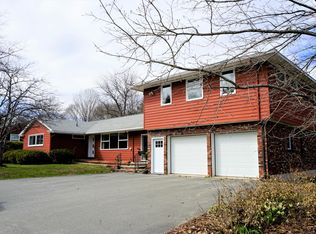 9 Sylvan Rd, Orono, ME 04473