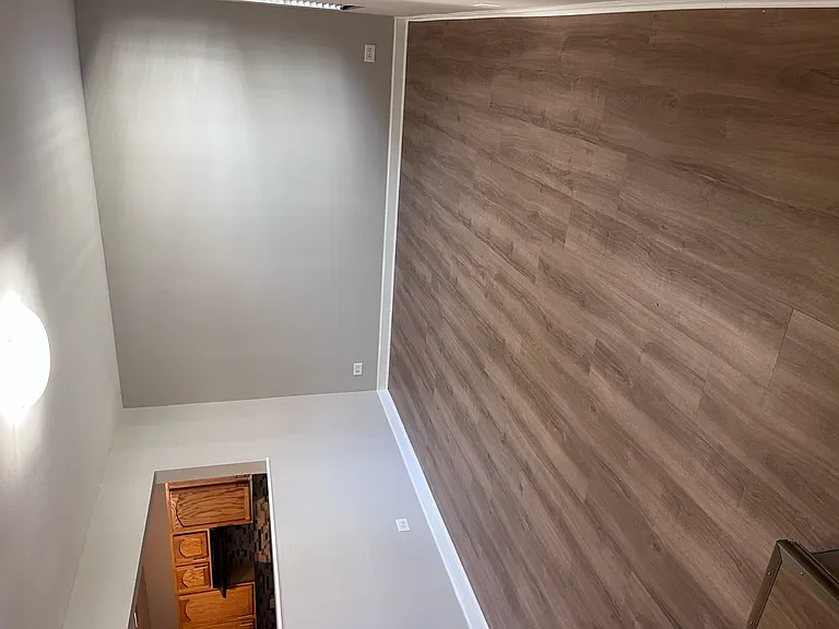 660 Four Seasons Blvd — Photo 5