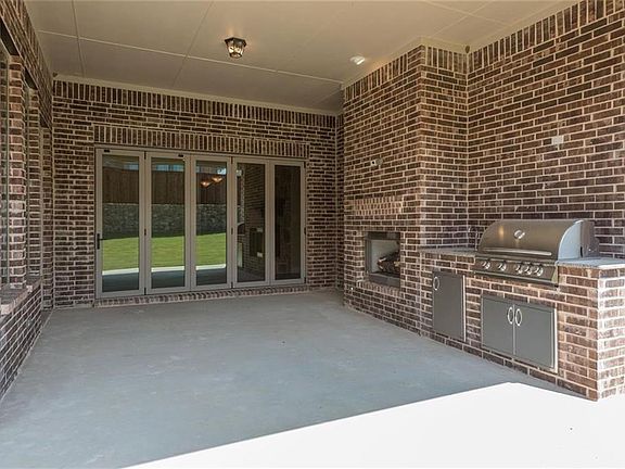 5th image of 9924 Snake River Dr