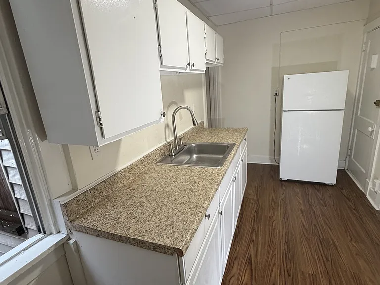 2815 Brownsville Rd #6 — Photo 18