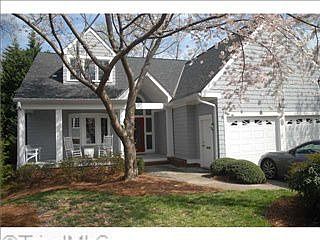 1st image of 6 Barrington Dr