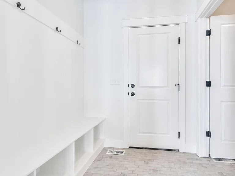 672 W Herald Dr — Photo 28