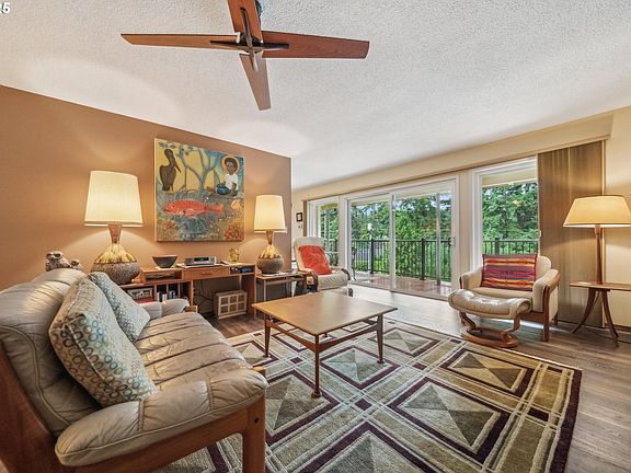 4th image of 1400 SE Lava Dr APT 23