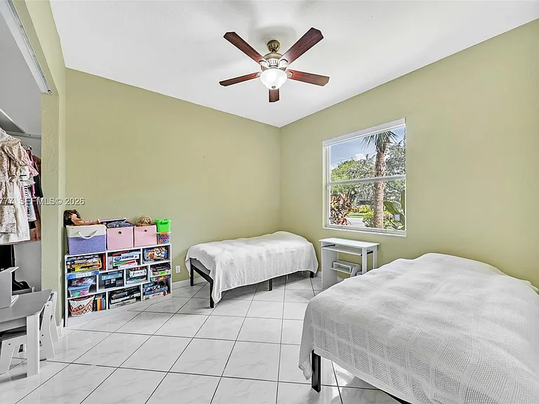 8908 NW 40th St — Photo 5