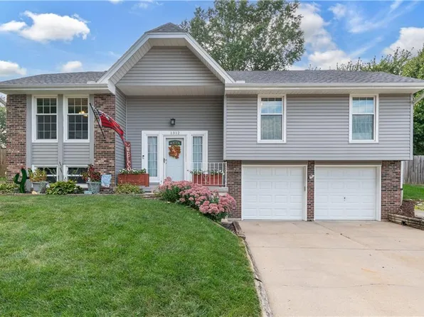 1312 N Aztec Ave, Independence, MO 64056
