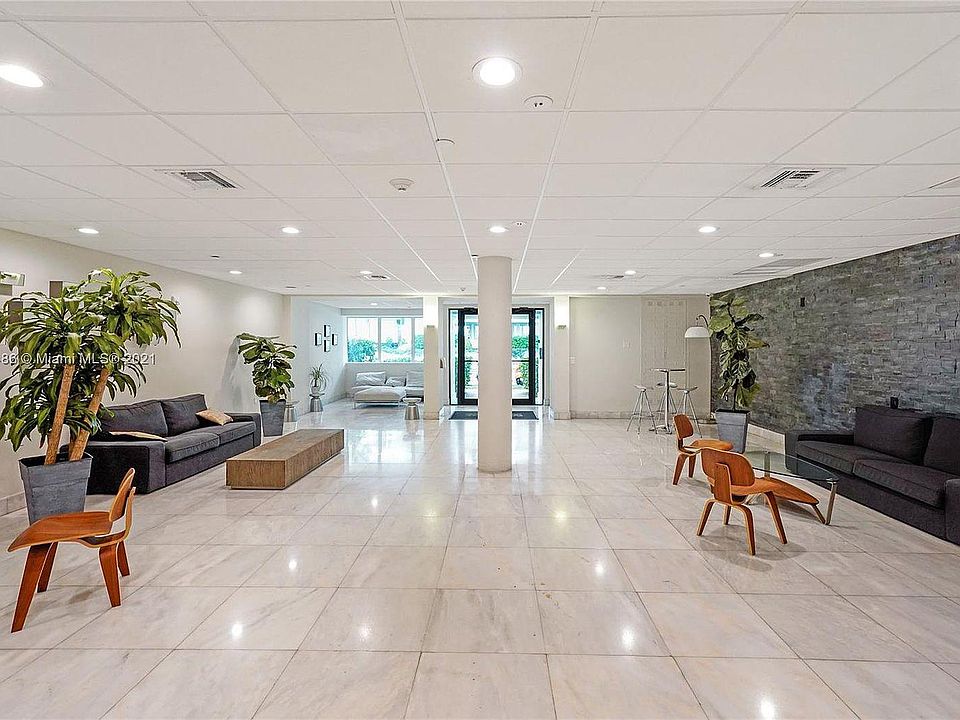 2nd image of 1035 West Ave APT 805