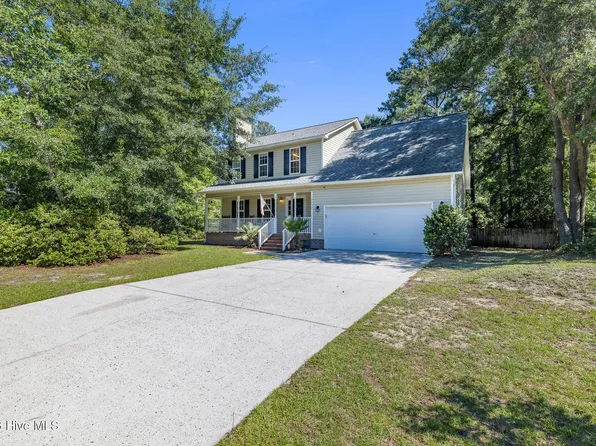 7433 Bright Leaf Road, Wilmington, NC 28411