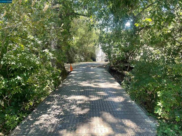 3652 Old Blackhawk Rd, Danville, CA 94506
