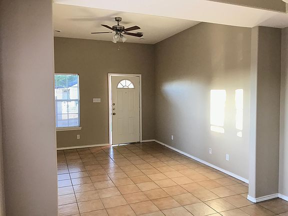 5th image of 2022 La Cantera St