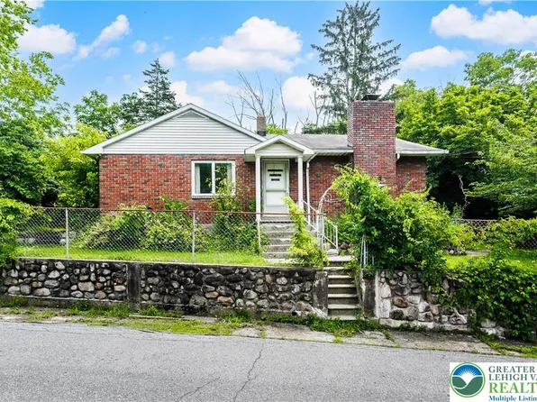 7045 Cemetery Rd, Bangor, PA 18013